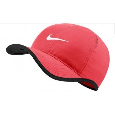 Кепка Nike 679421-850 "NikeCourt AeroBill Featherlight"